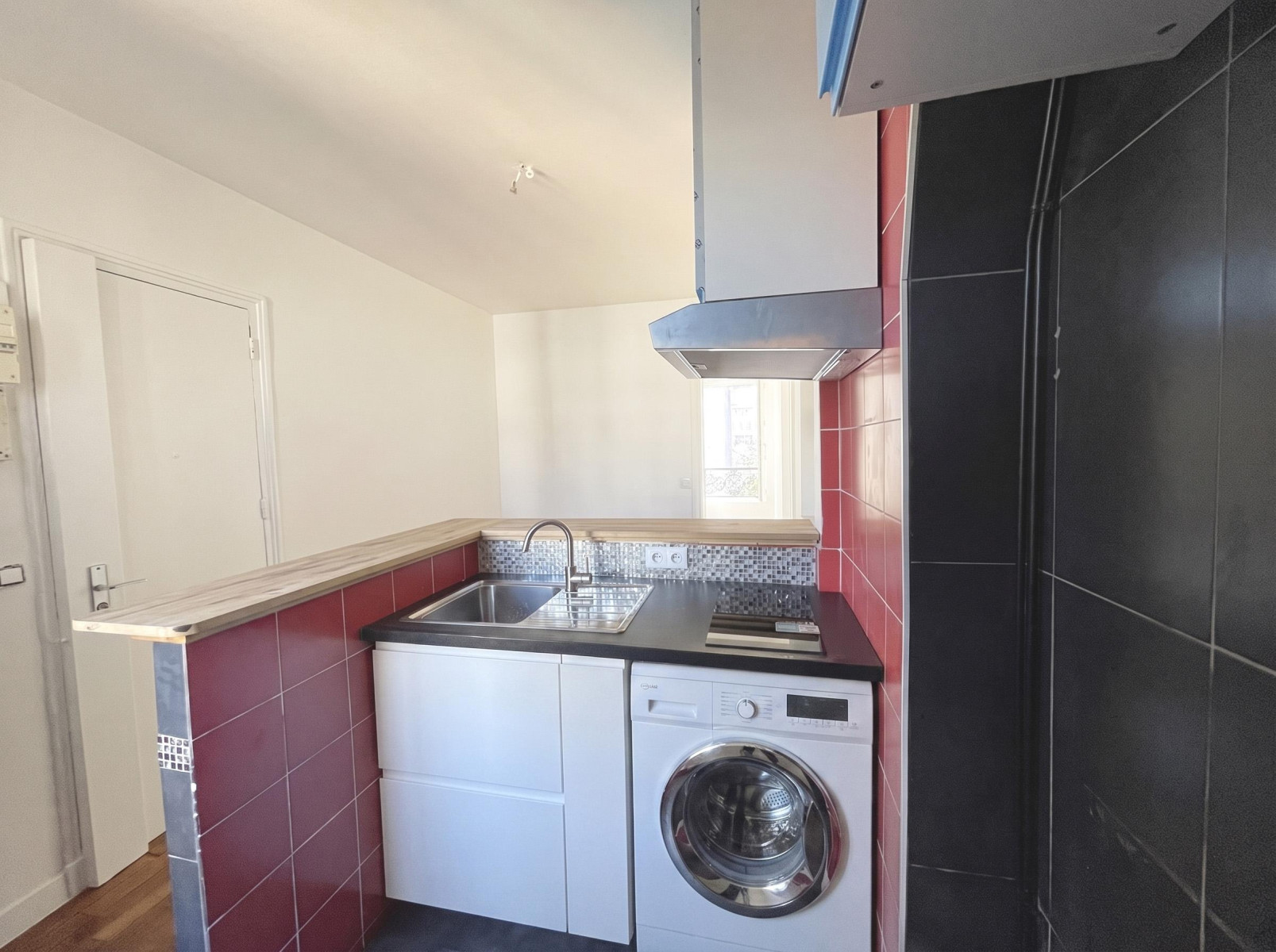 
                                                Vente
                                                 2P de 27m² Sans Perte de Place Double Exposition