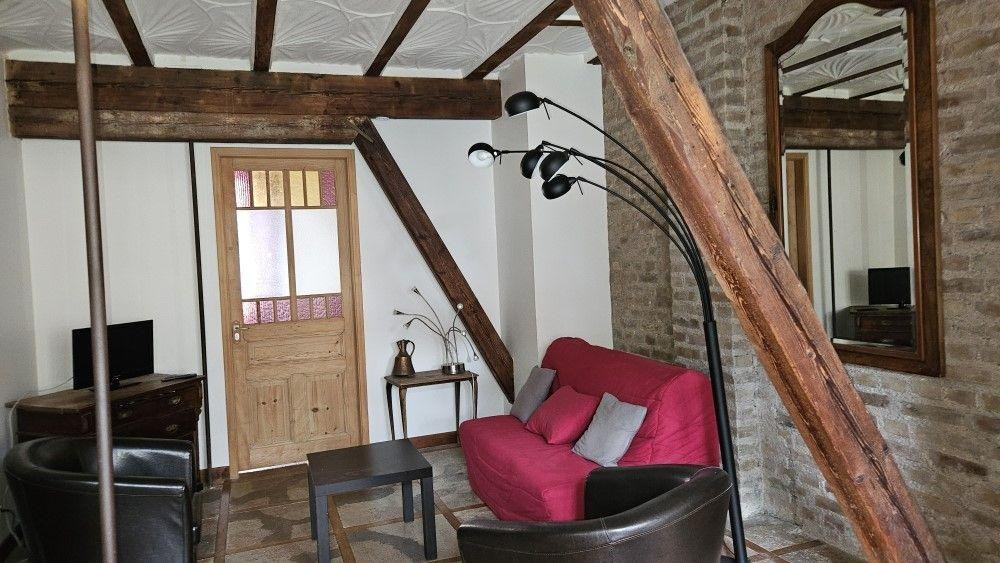 
                                                Location
                                                 2P DE CHARME MEUBLE - Strasbourg