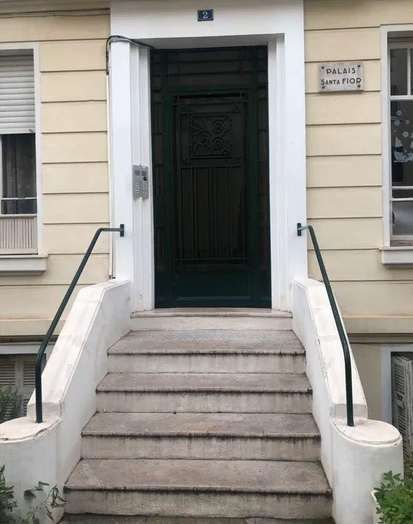 
                                                Location
                                                 2P meublé 24,85m2 plein sud à Nice Valrose