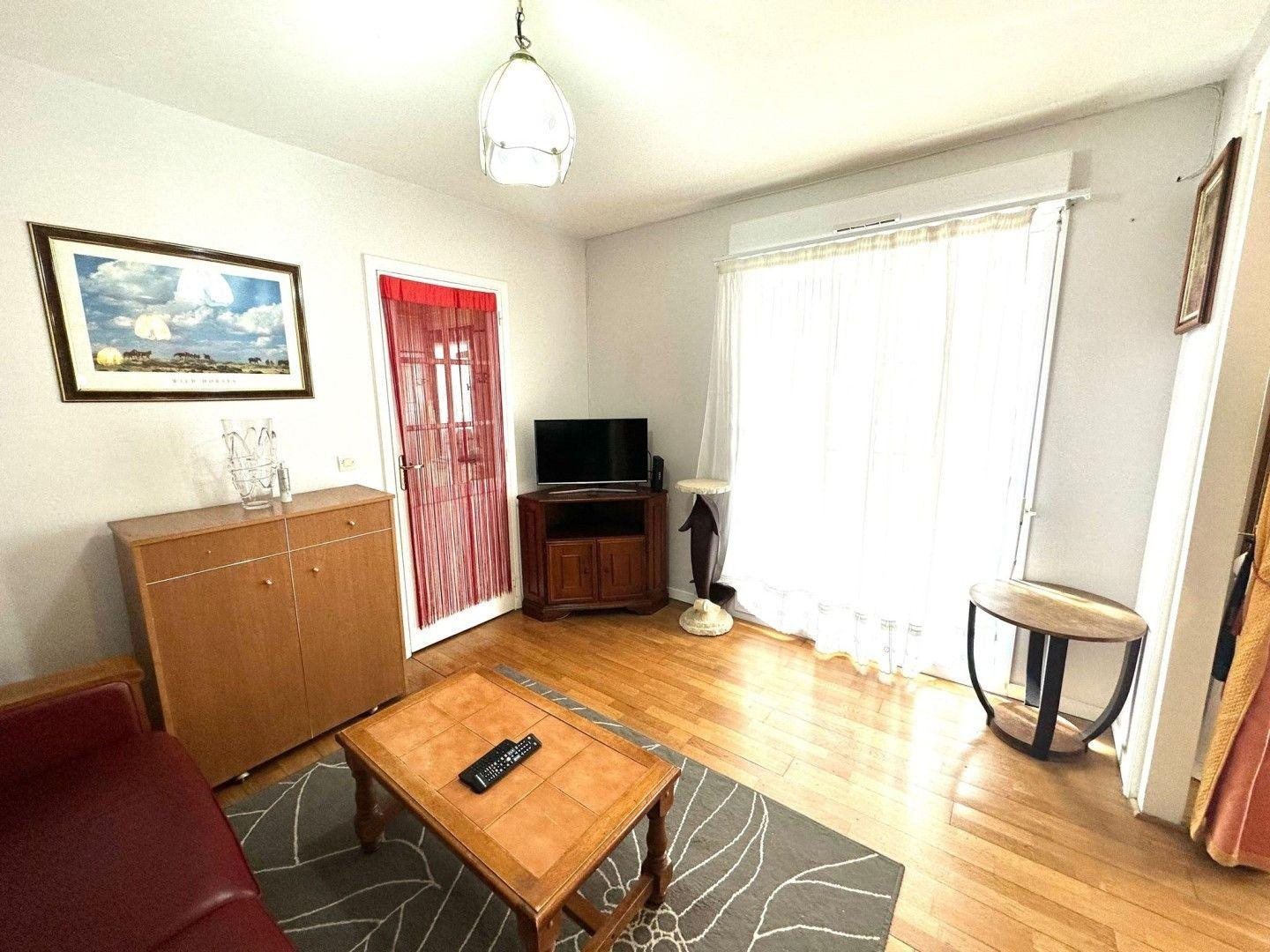 
                                                Location
                                                 2P meublé 40m² avec terrasse pour étudiant