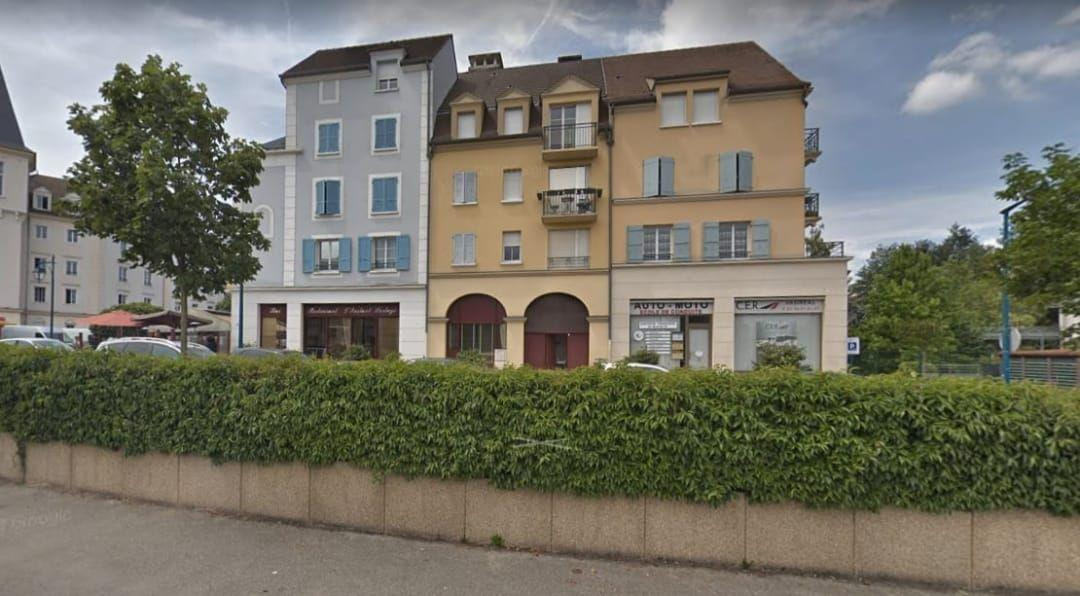 
                                                Location
                                                 2P meublé 45m² Place du cœur battant