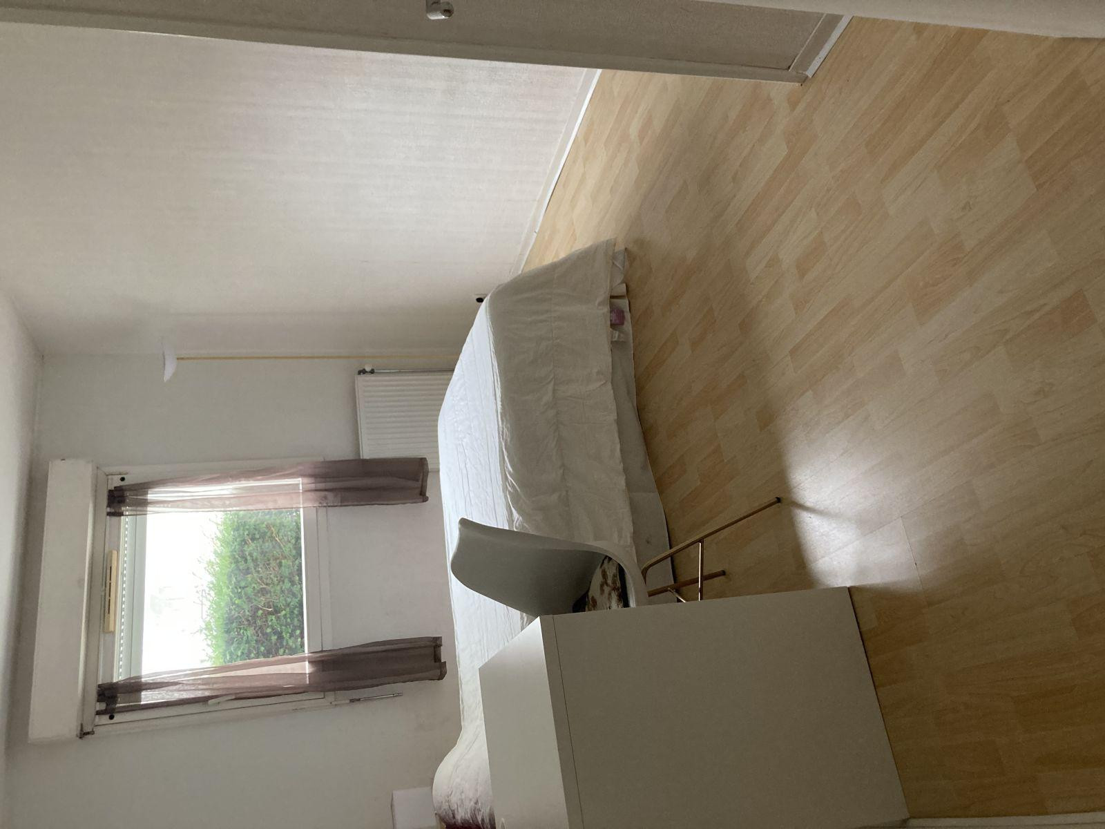 
                                                Location
                                                 2P meublé 47m² lumineux, calme proche Renault