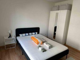 
                                                Location
                                                 2P meublé 48m² avec terrasse, quartier Eraudière