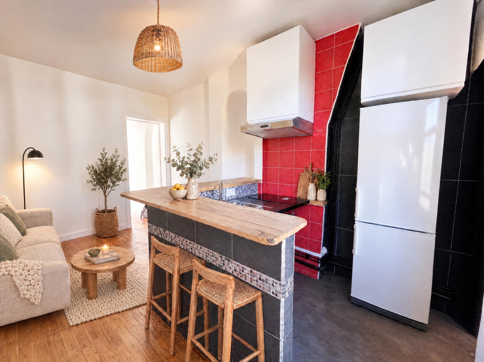 
                                                Vente
                                                 2P refait à neuf – Chambre 14m² – Métro 8 min