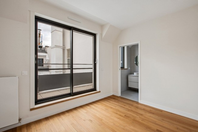 
                                                Vente
                                                 2P Rénové - Quartier Champs-Elysées - Paris 8