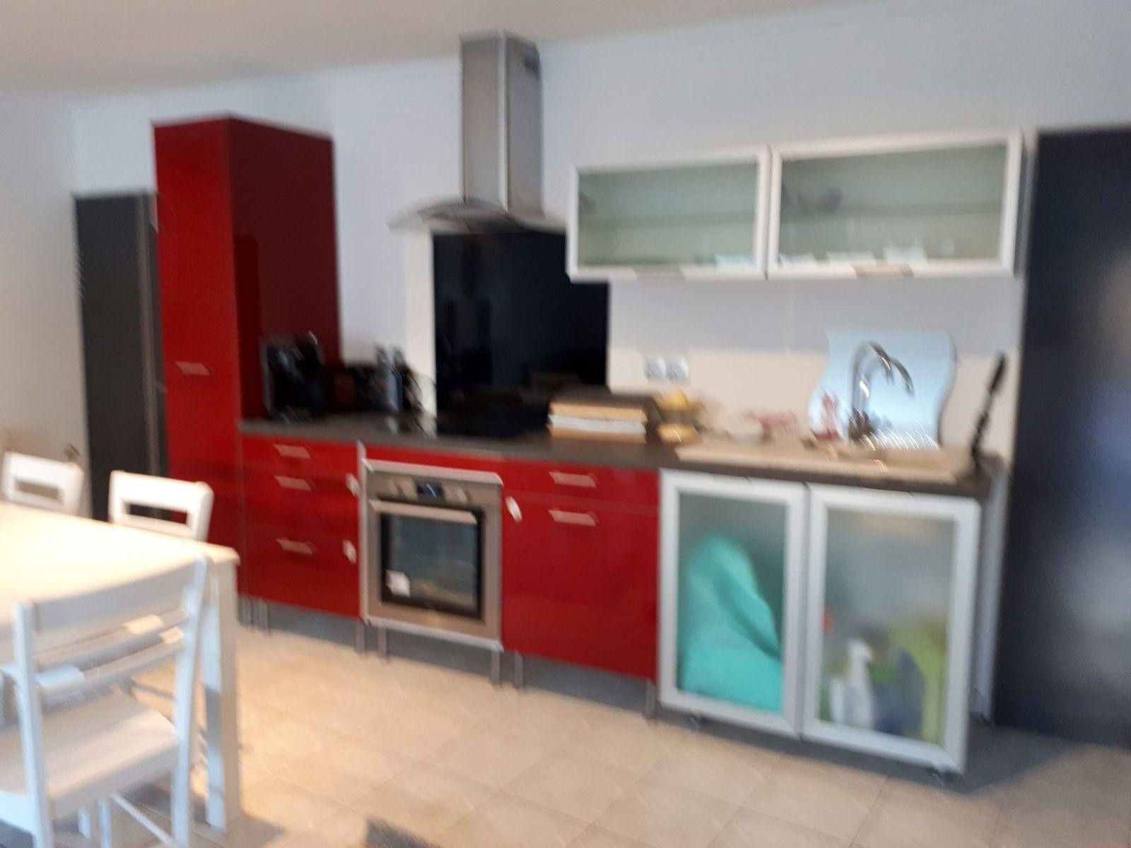 
                                                Colocation
                                                 3 chambre avec 2 salle de bains pour la rentrée