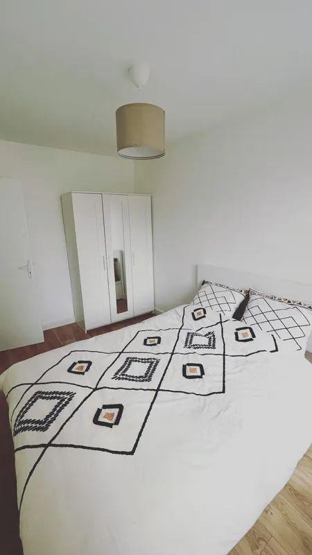 
                                                Location
                                                 3 Chambres à louer dans une coloc F4 61m2