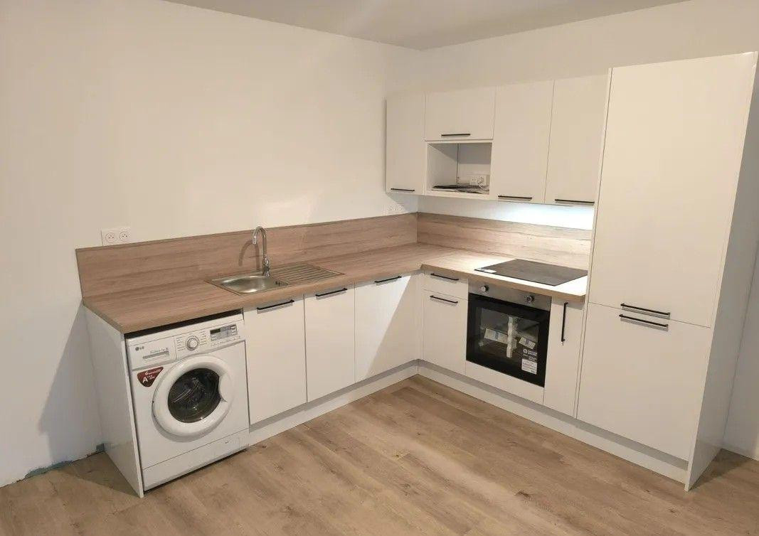 
                                                Colocation
                                                 3 chambres dispo dans 4P spacieux de 64 m²