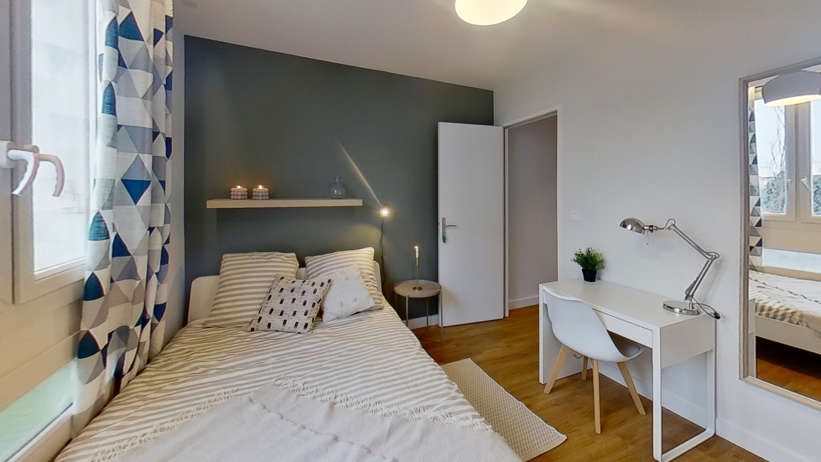 
                                                Colocation
                                                 3 chambres disponibles en colocation