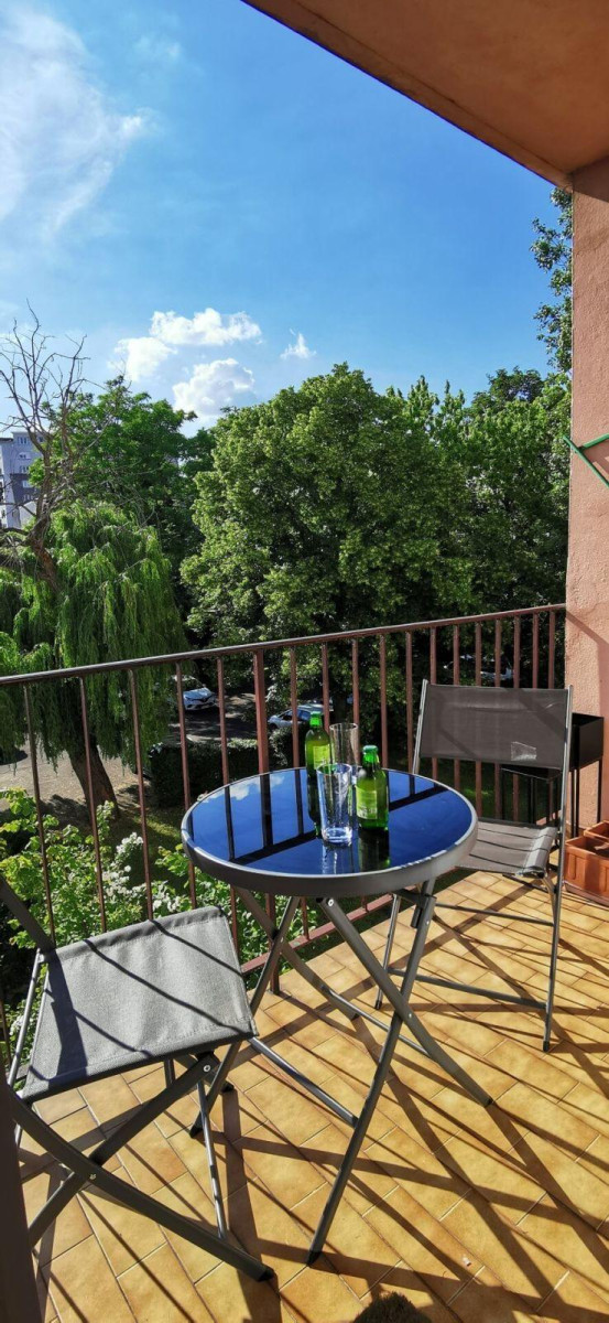 
                                                Colocation
                                                 3 chambres en coloc dans bel appartement 65 m²