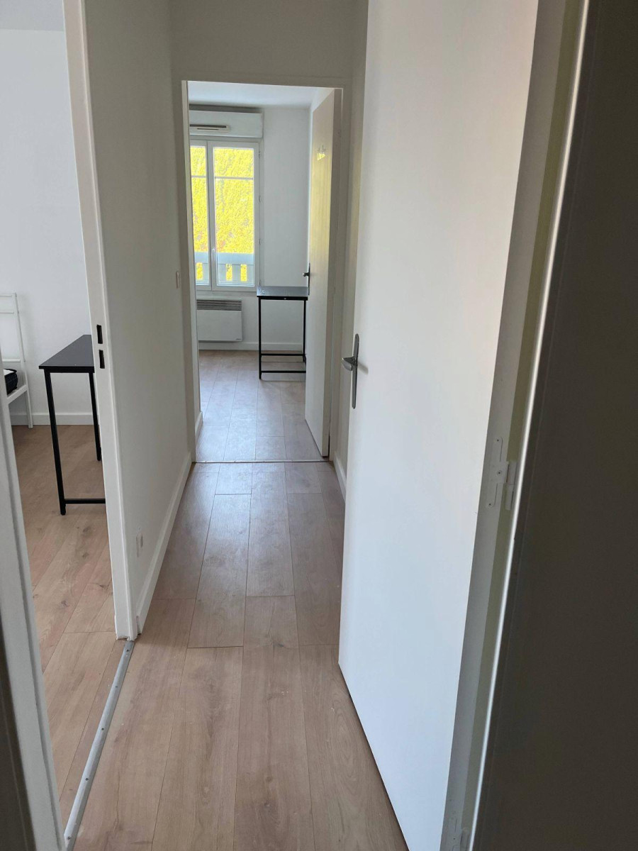 
                                                Colocation
                                                 3 CHAMBRES EN COLOCATION