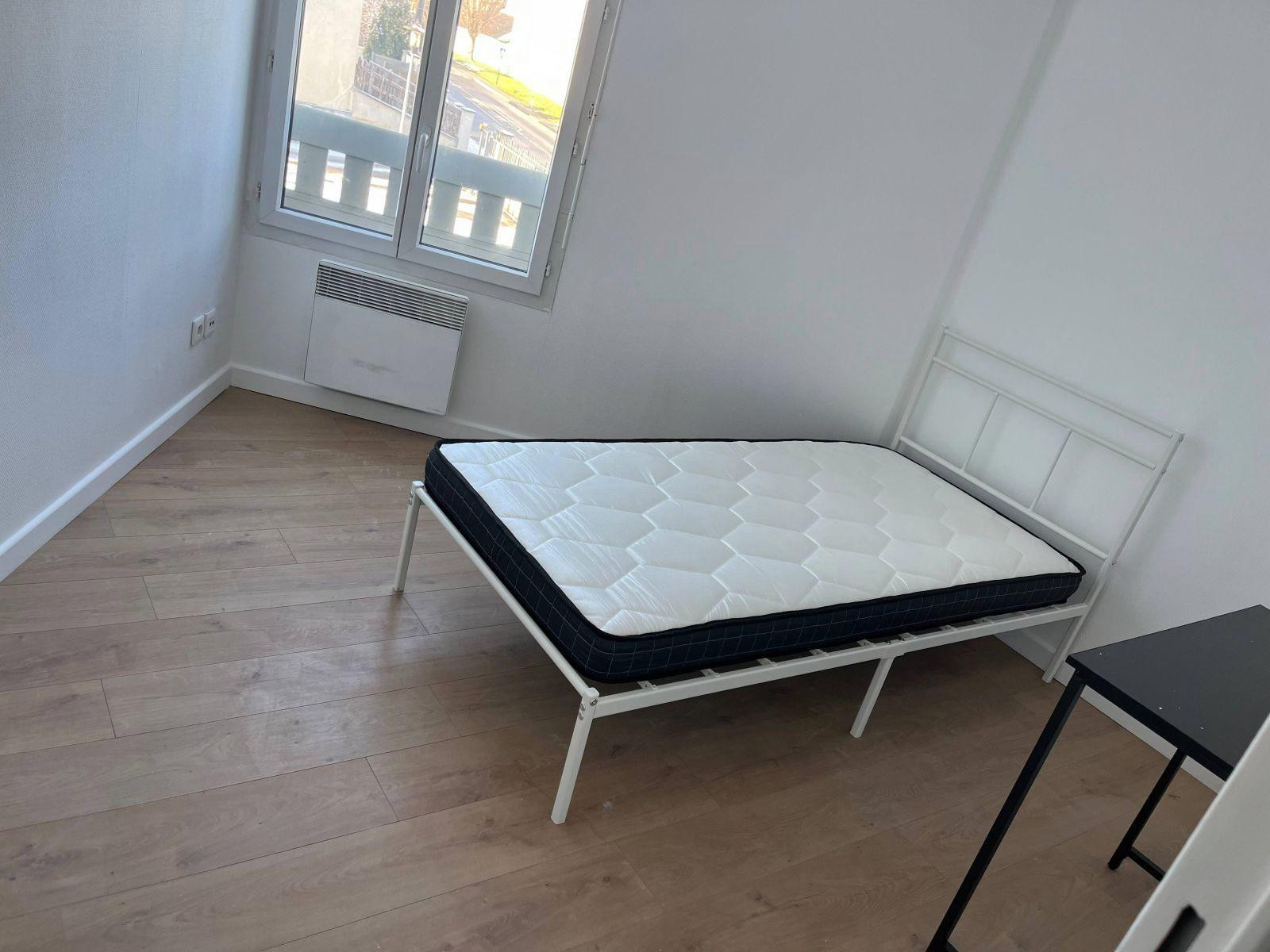 
                                                Colocation
                                                 3 CHAMBRES EN COLOCATION