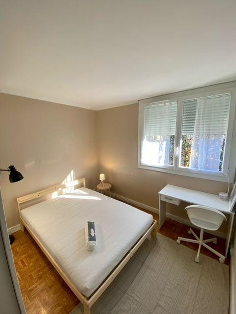 
                                                Location
                                                 3 chambres en colocation à Pau