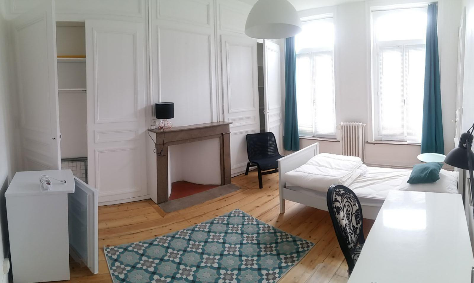 
                                                Colocation
                                                 3 CHAMBRES ETUDIANTES EN COLOCATION LILLE CENTRE