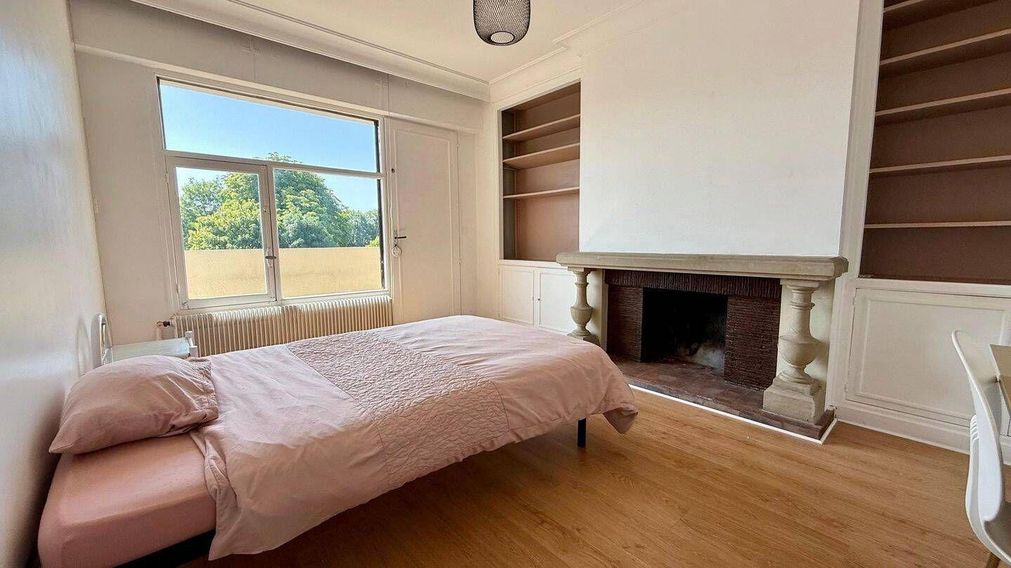 
                                                Colocation
                                                 3 chambres spacieuses 16m² dans belle coloc 100m²