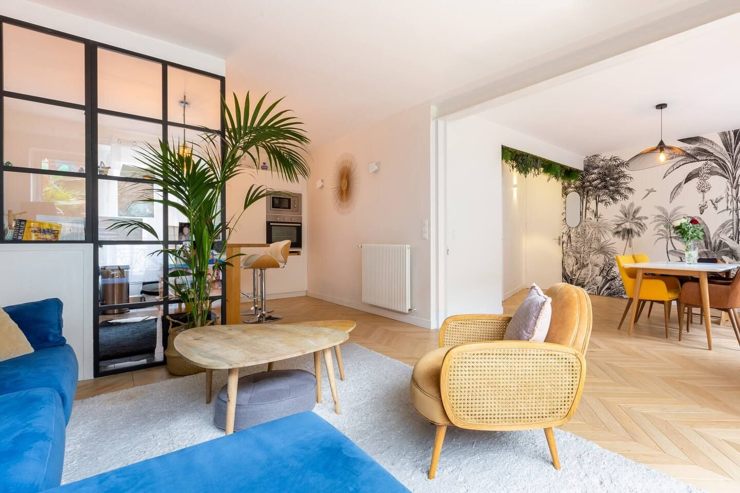 
                                                Location
                                                 3 chambres - terrasse Sud 20m² Marais/Oberkampf (loyer tout inclus)