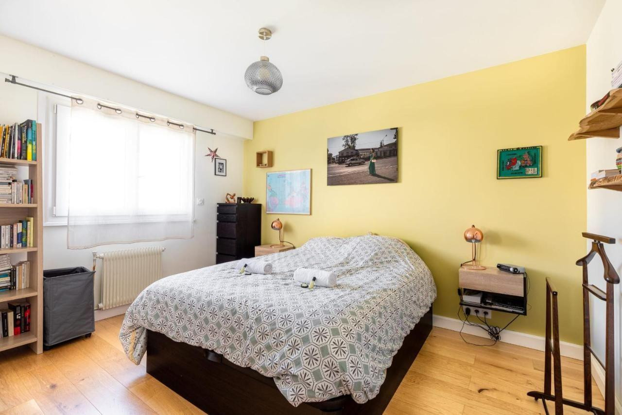 
                                                Location
                                                 3 pièces 65 m2 - Grand appartement cosy 18eme