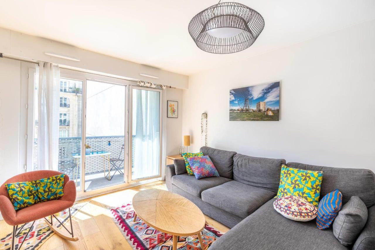 
                                                Location
                                                 3 pièces 65 m2 - Grand appartement cosy 18eme