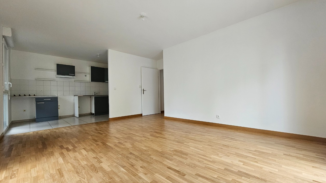 
                                                Vente
                                                 3 pièces