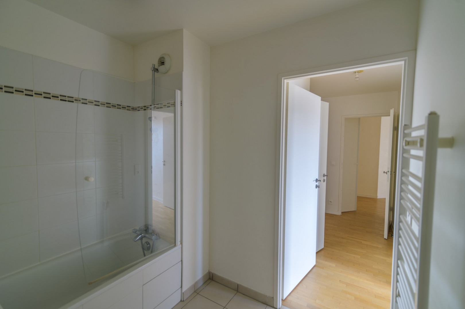 
                                                Vente
                                                 3 pièces