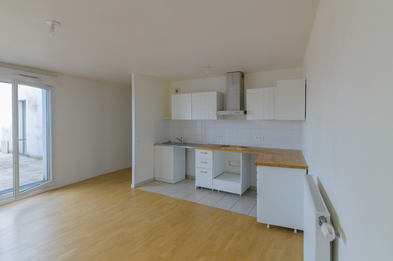 
                                                Vente
                                                 3 pièces