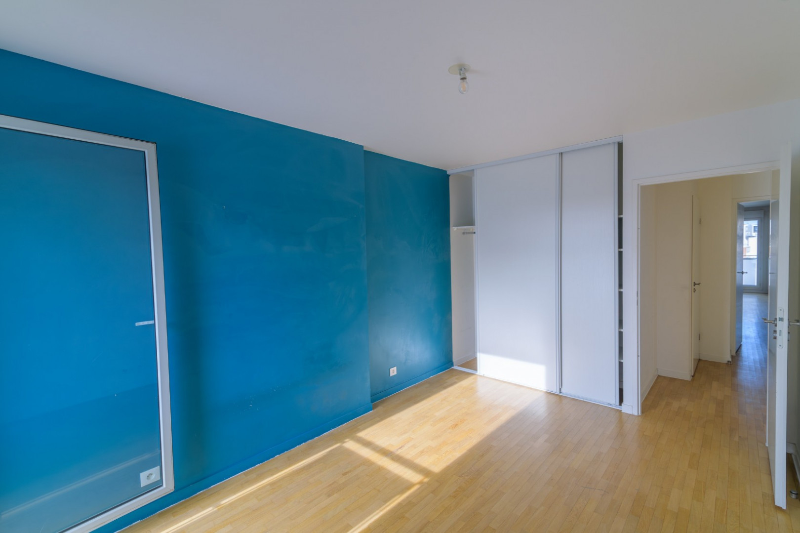 
                                                Vente
                                                 3 pièces