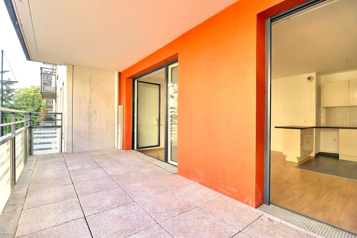 
                                                Vente
                                                 3 pièces avec terrasse - centre ville - 2015