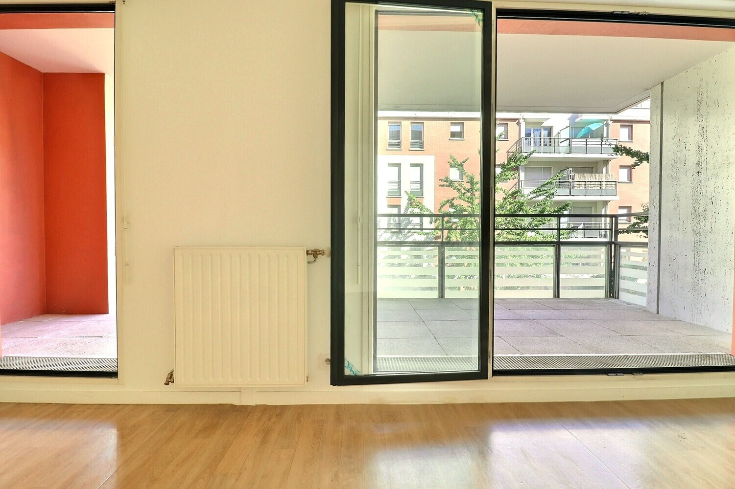 
                                                Vente
                                                 3 pièces avec terrasse - centre ville - 2015