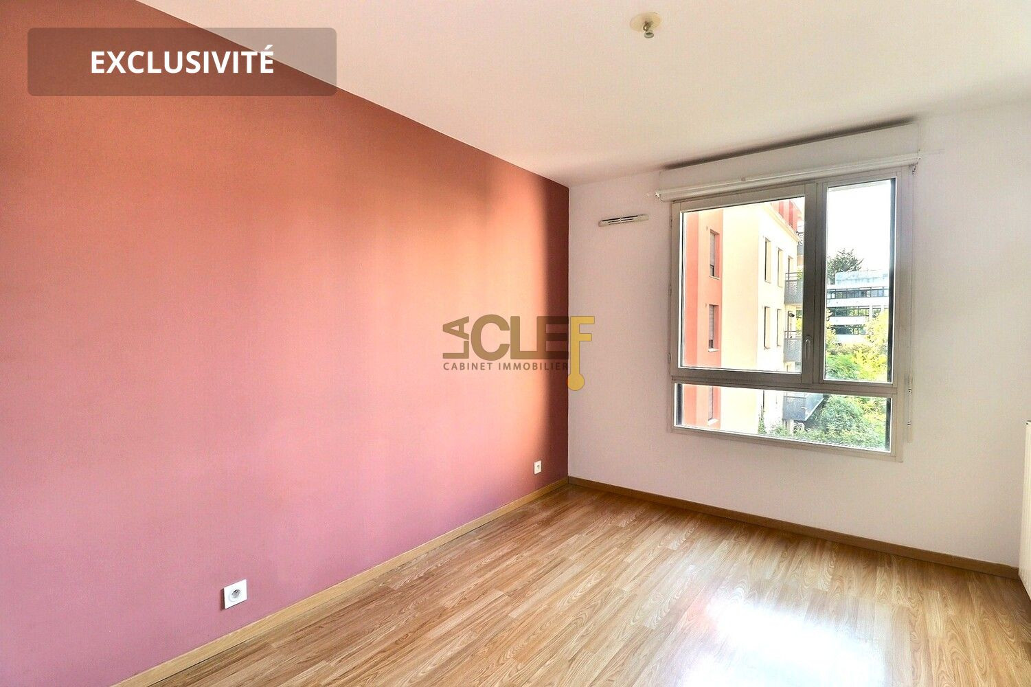 
                                                Vente
                                                 3 pièces avec terrasse - centre ville - 2015