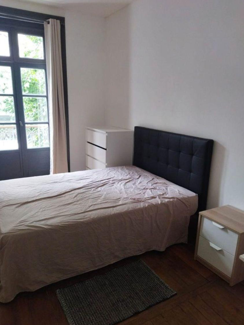 
                                                Location
                                                 3 pièces centre-ville disponible 25 mai