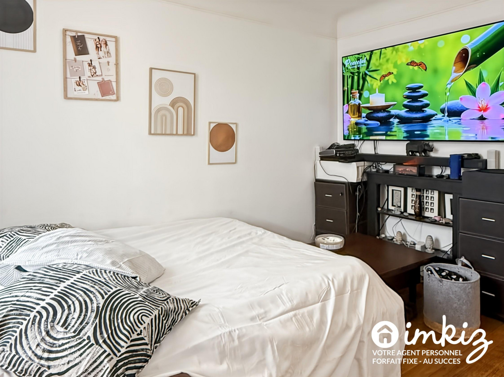 
                                                Vente
                                                 3 pièces de 43m2, Paris 17ème, aucun travaux