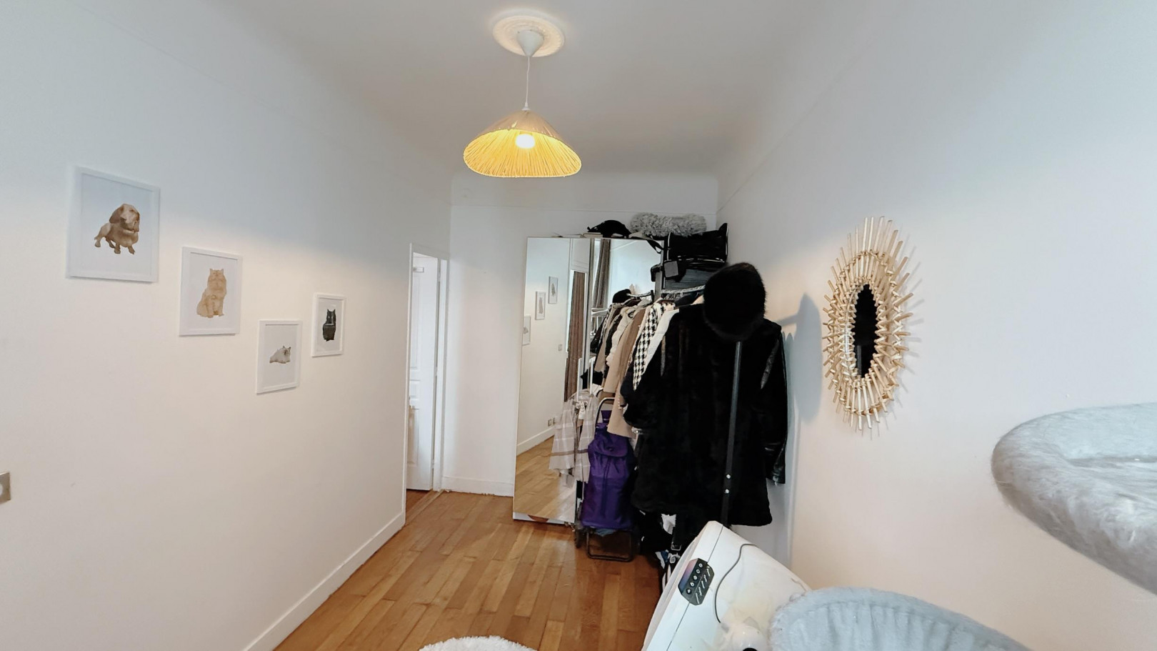 
                                                Vente
                                                 3 pièces de 43m2, Paris 17ème, aucun travaux a prévoir