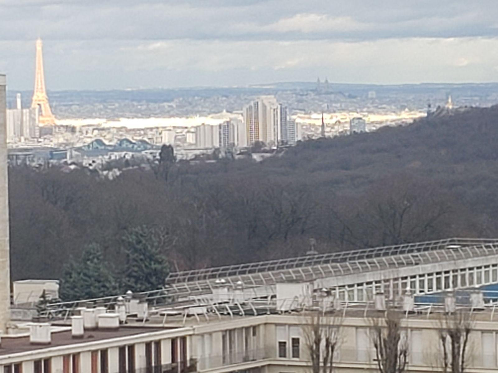 
                                                Location
                                                 3 pièces de 56m2+, très bien situé