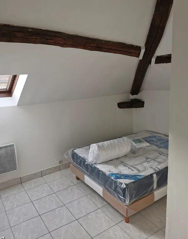 
                                                Location
                                                 3 pièces en duplex meublé 50m2 à Dampmart