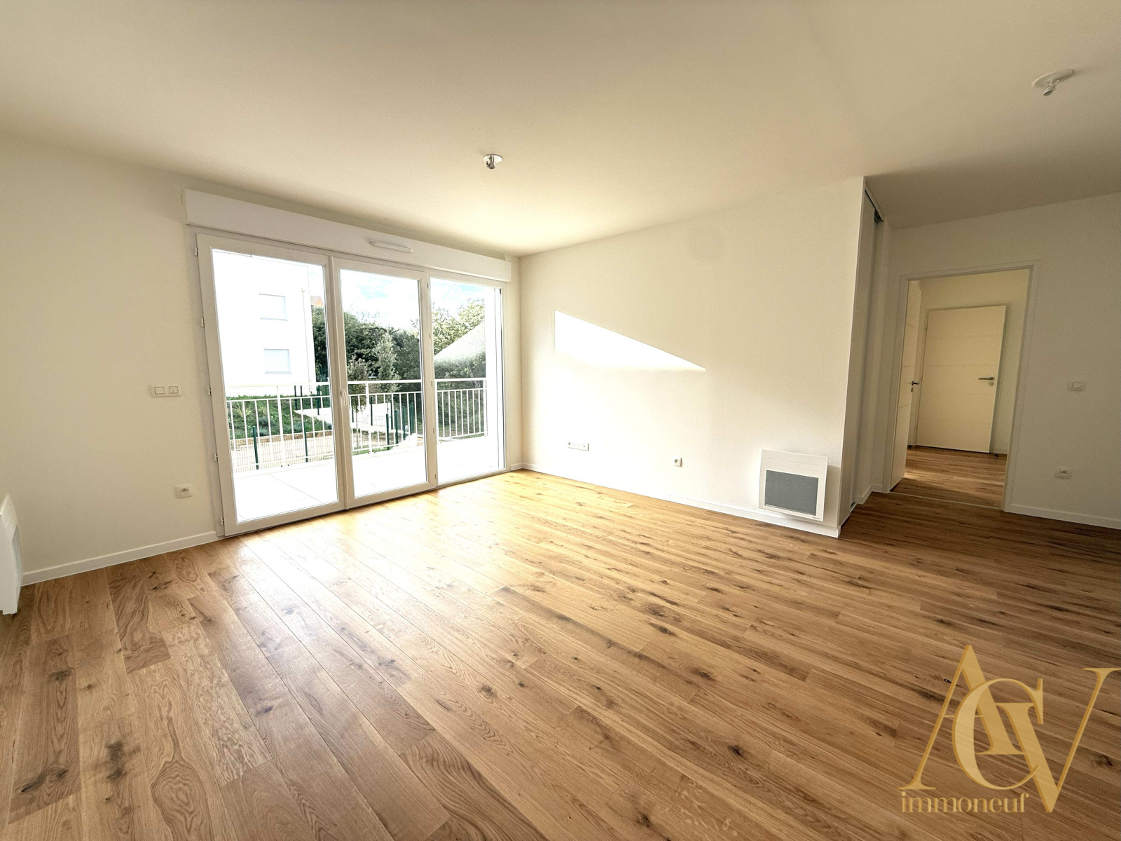 
                                                Vente
                                                 3 pièces Lumineux - Jolie Vue dégagée sur Grimaud