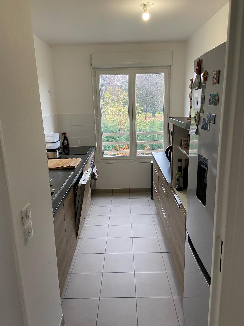 
                                                Location
                                                 3 pièces -Proche des transports