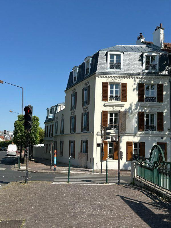 
                                                Location
                                                 3 pièces rénové centre ville Rueil