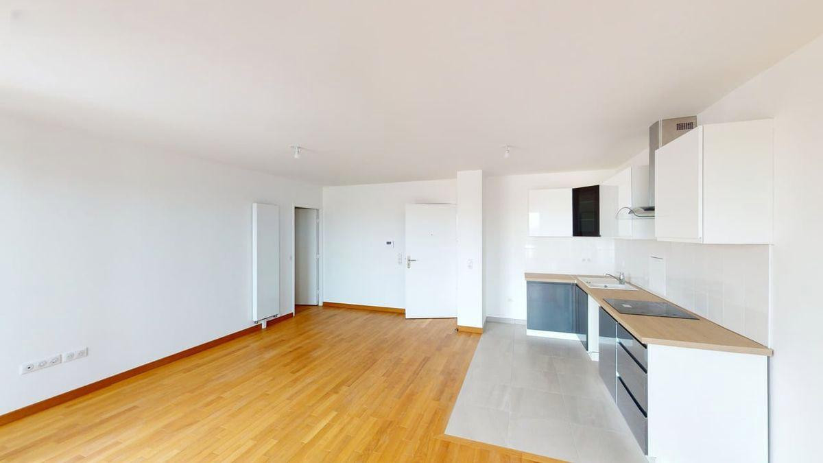 
                                                Location
                                                 30m² de 2 pièces entièrement rénové