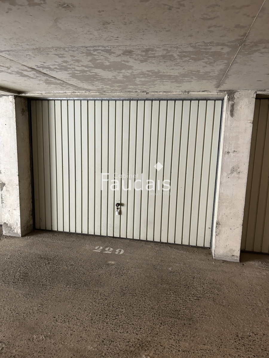 
                                                Location
                                                 33 rue Ambroise Croizat - Résidence le panoramic