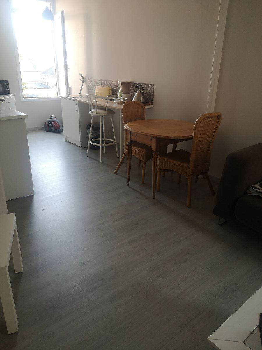 
                                                Location
                                                 34 m2 cosy calme eau froide comprise dans le loyer