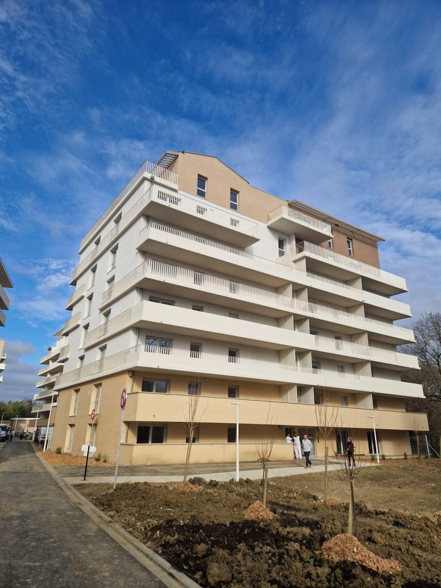 
                                                Location
                                                 3P 66m² neuf cuisine équipée et grande terrasse