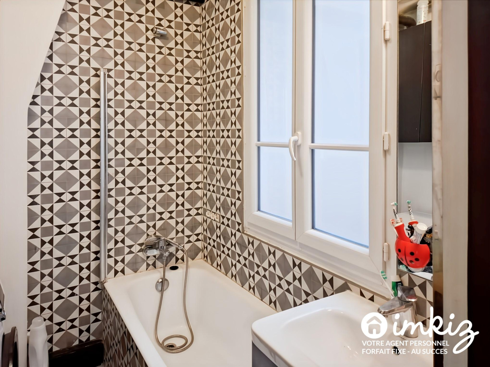 
                                                Vente
                                                 3P de 48,15 m² charme de l'ancien, calme sur cour