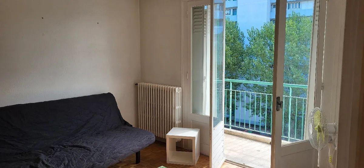 
                                                Location
                                                 3P meublé 27m² location mi juin à début septembre