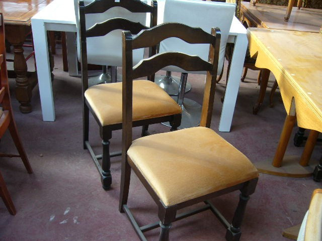 
                                                Meuble
                                                 4 chaises bois tapissées, promotion