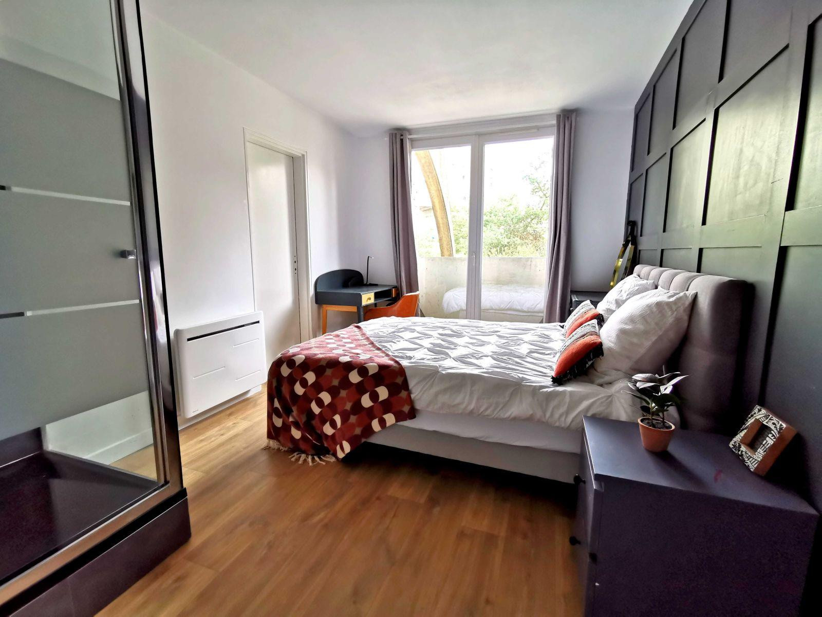 
                                                Colocation
                                                 4 chambres dans superbe duplex 102m² meublé rénové