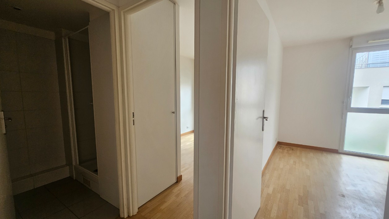 
                                                Vente
                                                 4 pièces