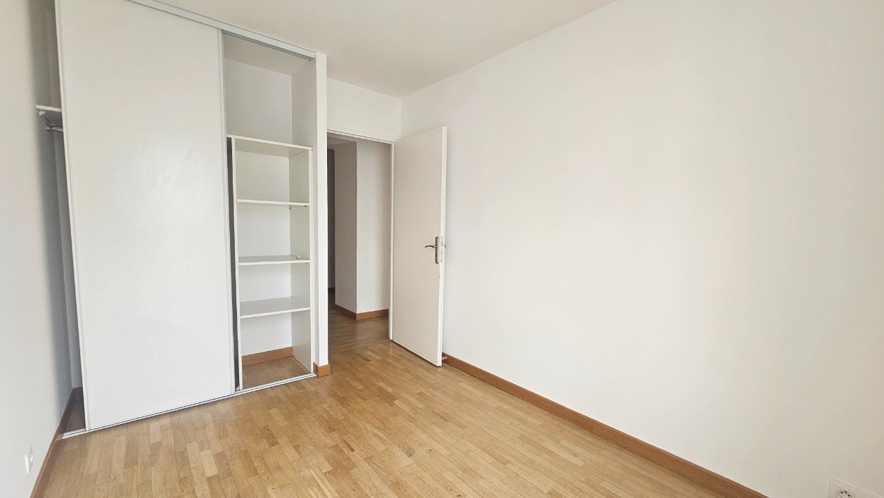 
                                                Vente
                                                 4 pièces