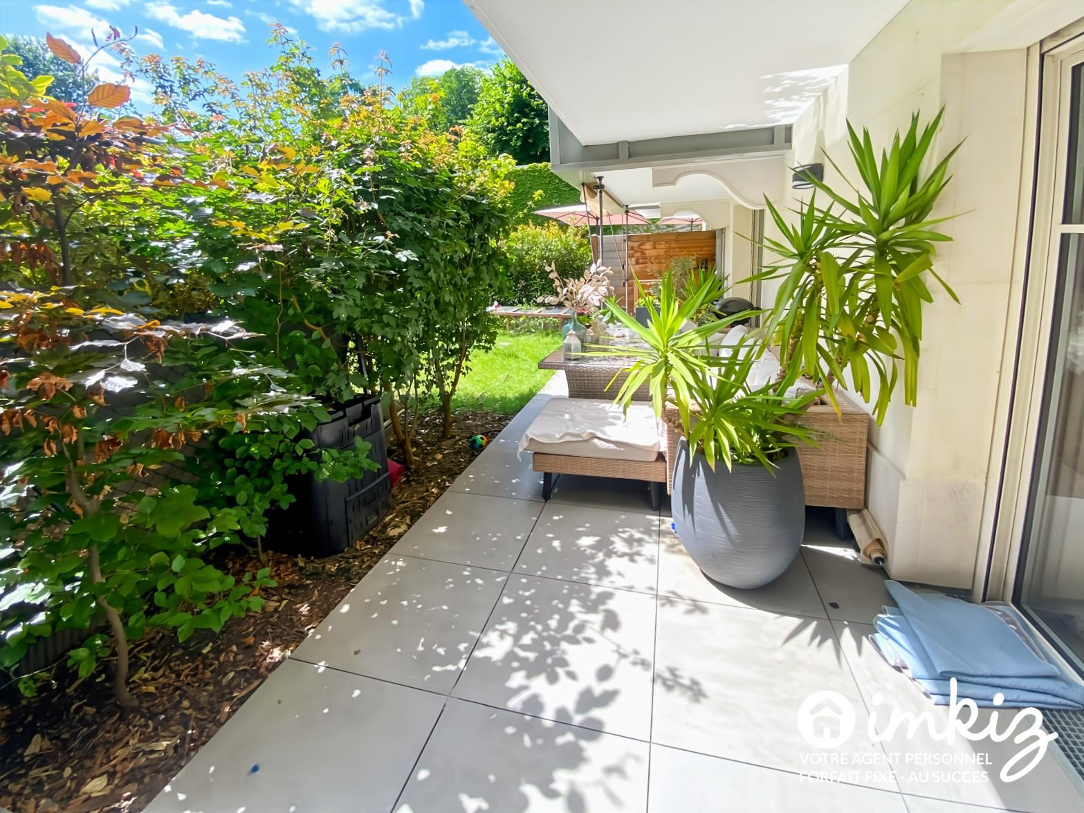 
                                                Vente
                                                 4 pièces en rez-de-jardin avec terrasse, jardin