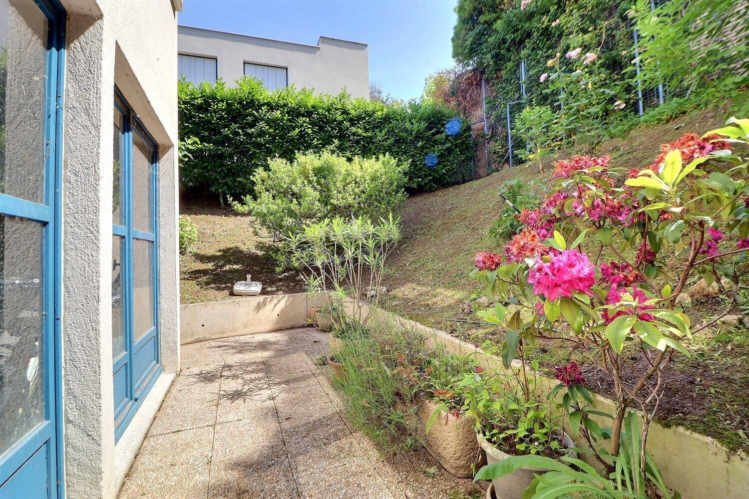 
                                                Vente
                                                 4 Pièces Lumineux de 82m² avec Jardin 120m²