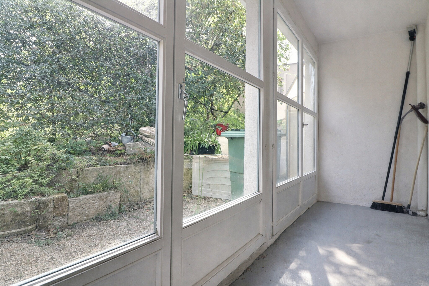 
                                                Vente
                                                 4 Pièces Lumineux de 82m² avec Jardin 141m²